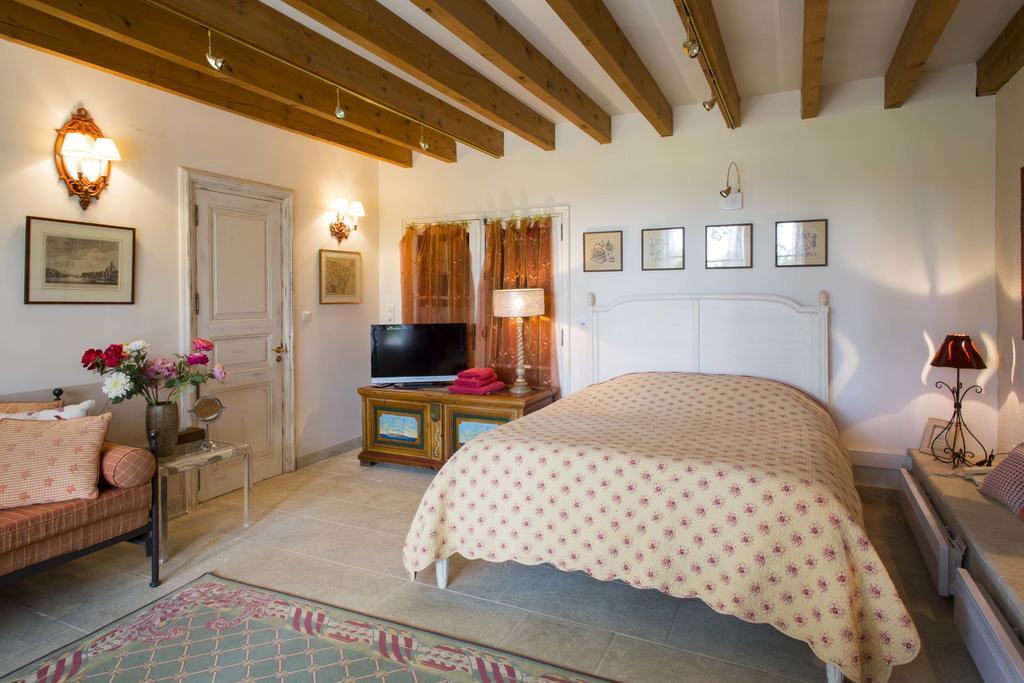 Bed and Breakfast Chateau Talaud Loriol-du-Comtat Exteriér fotografie